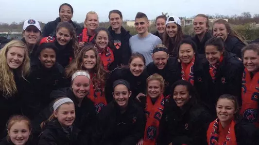 Visit to PSG Facility Among Highlights in France for Women's Soccer