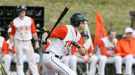 Baseball Splits Series at Navy