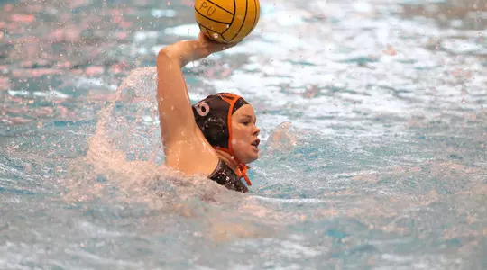 No. 8 Women?s Water Polo Escapes Late Scares, Picks Up Pair of Wins