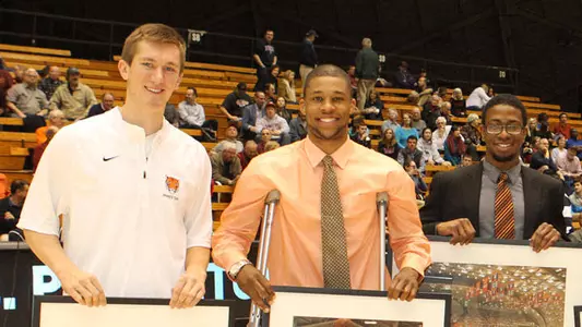 Men's Basketball Awards Annual Honors at Team Banquet