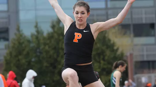 Women's Track & Field Home to Host Larry Ellis Invite