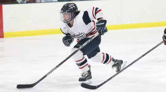 Women's Hockey Welcomes Five as Class of 2018