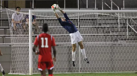 Hummel Makes Seven Saves in Scoreless Draw with St. John's