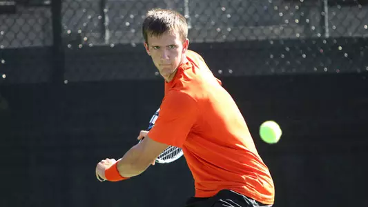 Men's Tennis Completes Colorado Sweep with Win at Denver