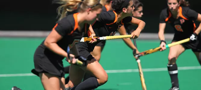 Field Hockey Wraps Up 2014 Season With End of the Year Banquet
