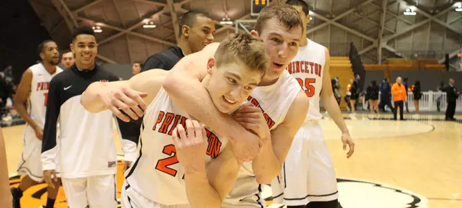 Men's Basketball Storms Back to Take Ivy Opener From Penn