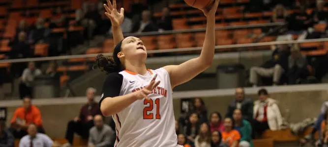 No. 19/21 Women's Basketball Remains Unbeaten With 83-65 Win over Dartmouth