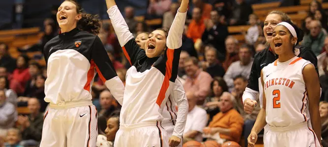 No. 18 Women's Basketball Remains Unbeaten With 83-44 Win Over Columbia