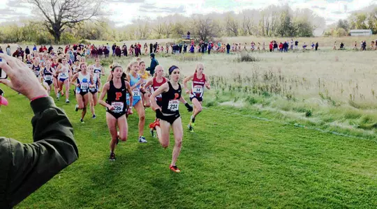 Women's Cross Country Finishes 13th at Wisconsin