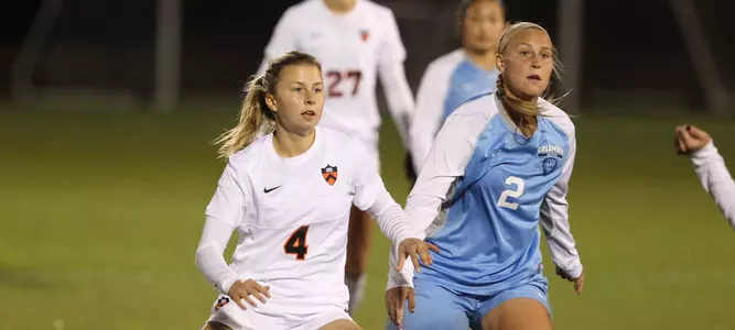 Win Streak Continues for Women's Soccer, First-Place Showdown Next