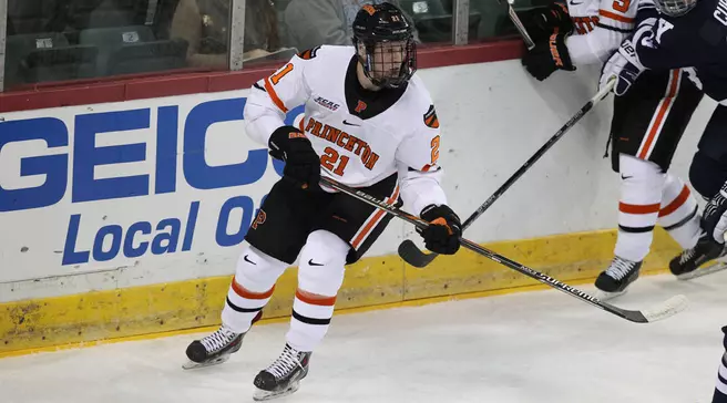 Men's Hockey Rally Comes Up Just Short in 3-2 Game with Dartmouth