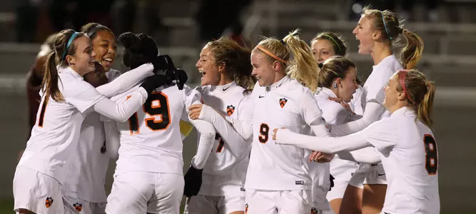 Women's Soccer Tops Boston College to Open NCAAs, Faces USC Next