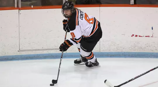 Women's Hockey Sweeps RIT with 6-1 Win in Game 2