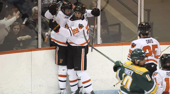 Men's Hockey Earns 3-0 Shutout Over No. 20 Clarkson
