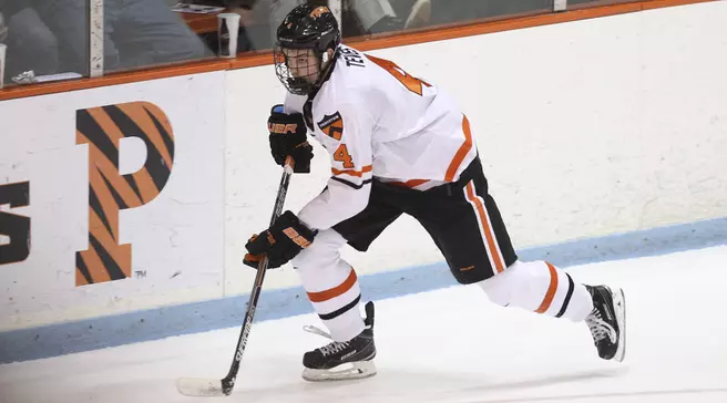 Men's Hockey Skates to 4-4 Tie with Union