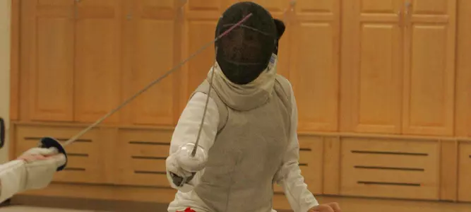 Fencers Complete Sweep at Sacred Heart Duals