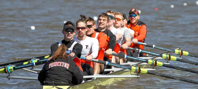 Fifth-Ranked Men's Lightweights Open Season With Victory Over #8 Georgetown