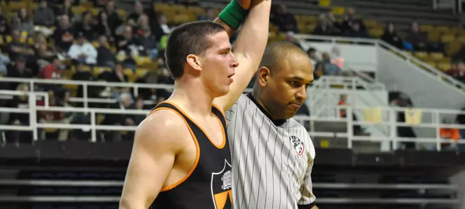 Nationally Ranked Duo, Hofstra Opener, Await Wrestling On 'Grapple' Sunday
