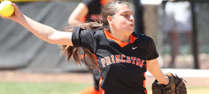 Softball Splits Opening Day in Texas
