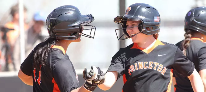 Quinnipiac, Buffalo Get Late Wins Over Softball in Virginia