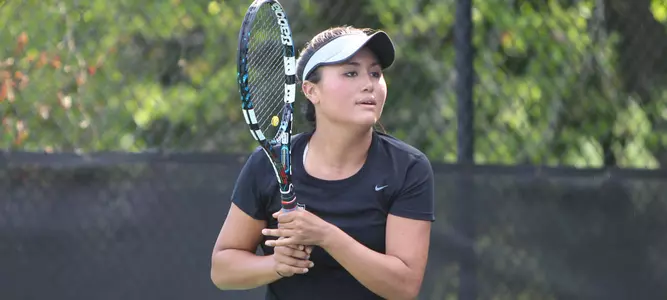 Women's Tennis Sweeps Friday's Play in Charleston