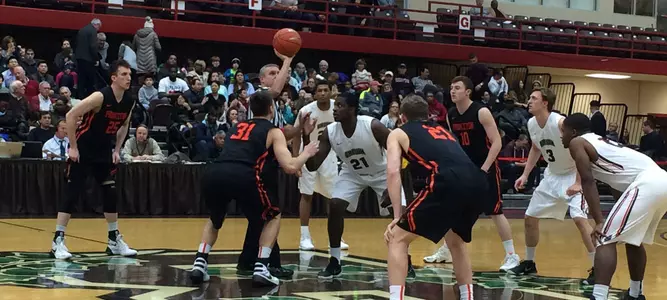 Men's Hoops Rolls Past Brown, Heads to Yale Saturday Night