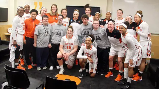 VIDEO: Women's Basketball Receives Lift from Athletes Helping Athletes