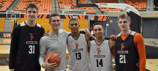 Bray '14, Enjoying Successful Italian Pro Career, Visits Men's Hoops