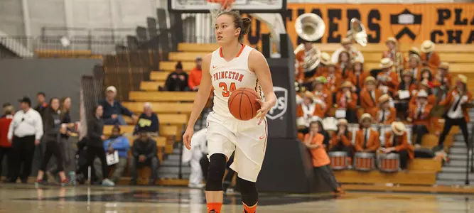 Women's Hoops Overwhelms Brown, 83-57