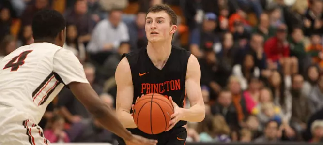 Weisz Shares Ivy's Men's Hoops Player of the Week Honors