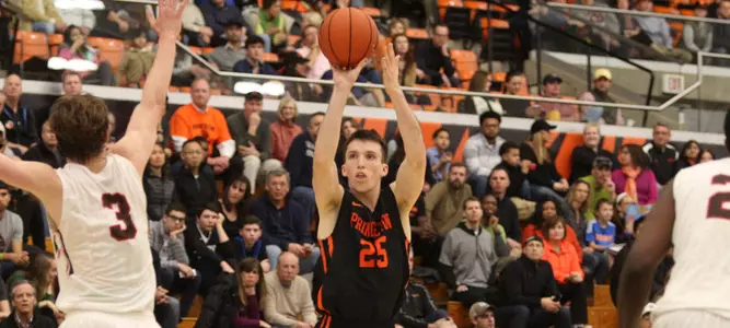 Men's Hoops Completes Weekend Sweep, Tops Brown 77-66
