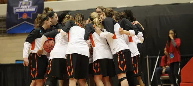 Season Recap: Women's Basketball Makes History in 2015-16