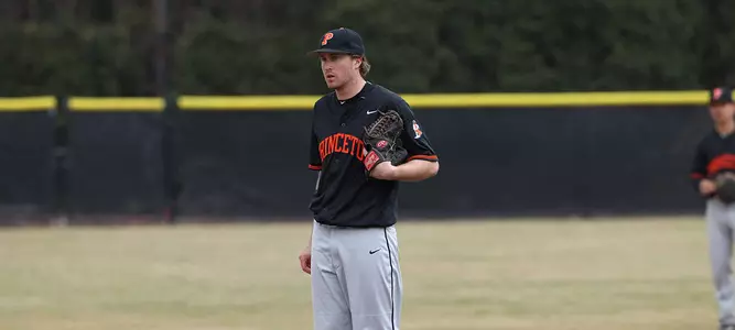 Navy Sweeps Baseball in Doubleheader