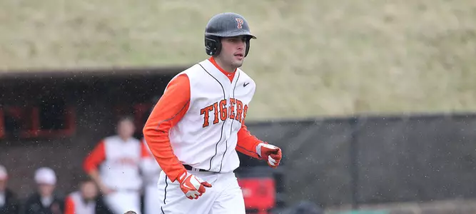 No. 4 Louisville Picks Up Victory over Baseball