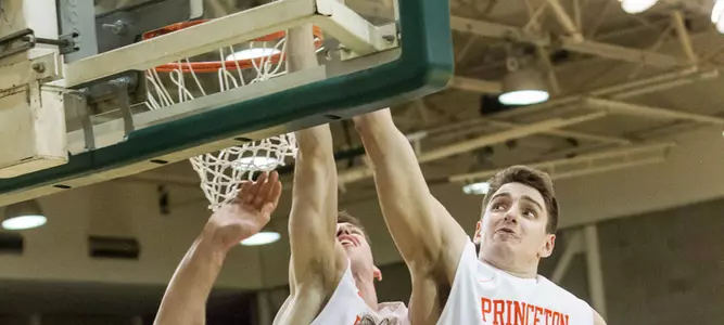 Men's Hoops Rolls Past Dartmouth, 84-65