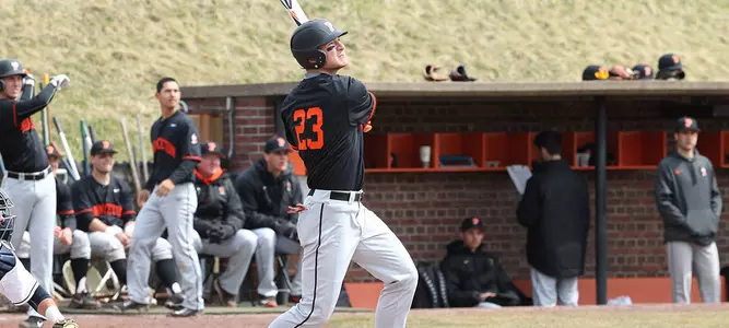 No. 4 Louisville Takes Down Baseball, 9-1