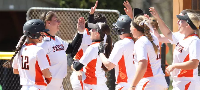 Softball Splits Saturday With Penn, Remains in Front in Ivy South