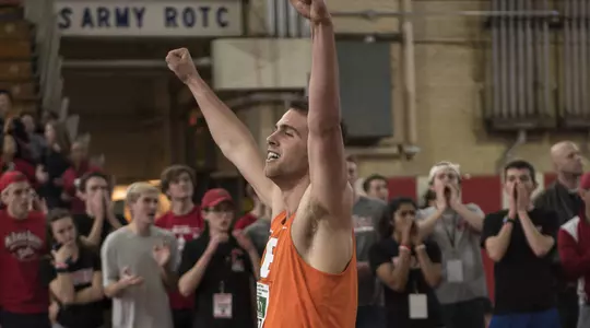 Mennin Posts PR in 400 at Florida Relays