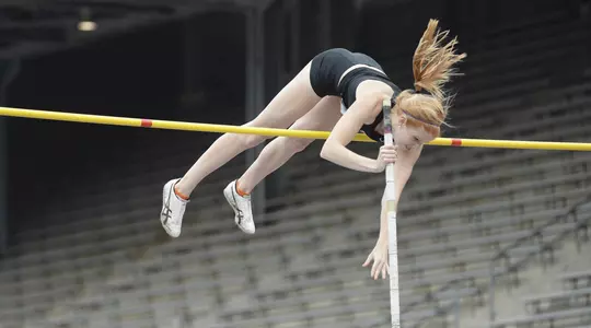 Harris Becomes Ivy League Record Holder in Pole Vault