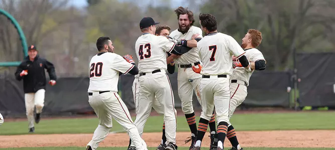 Baseball Sweeps Dartmouth With Two Walk-Off Wins