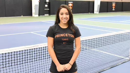 Nicole Kalhorn achieve serve lead