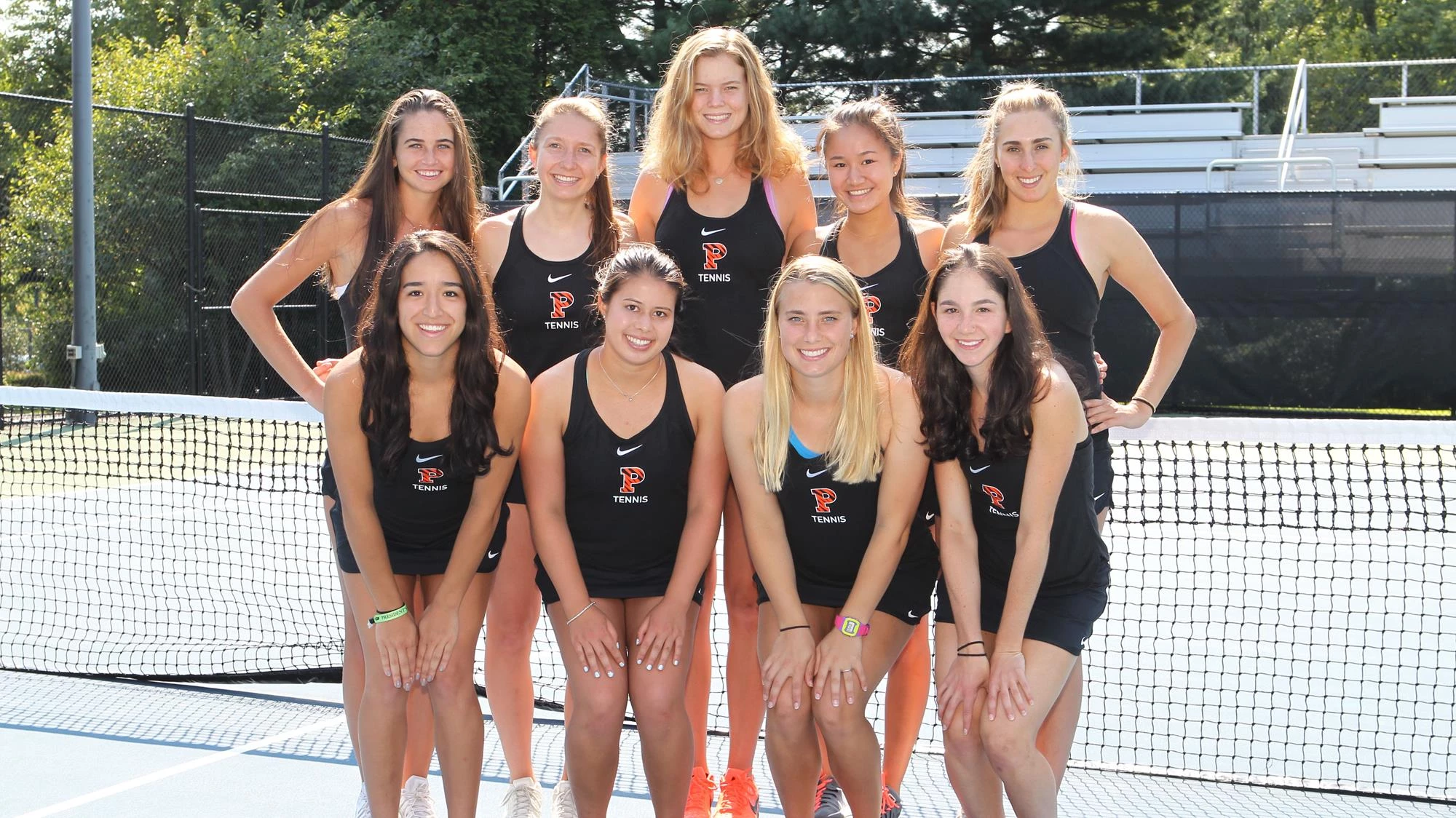 Women's Swim Team Photo