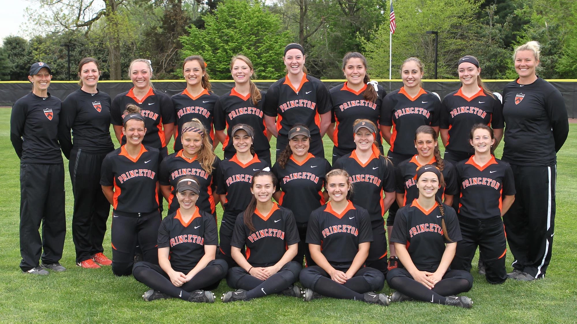 softball team photo 2018