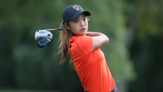 Princeton University women's golf action, Princeton, NJ, September 20, 2016.