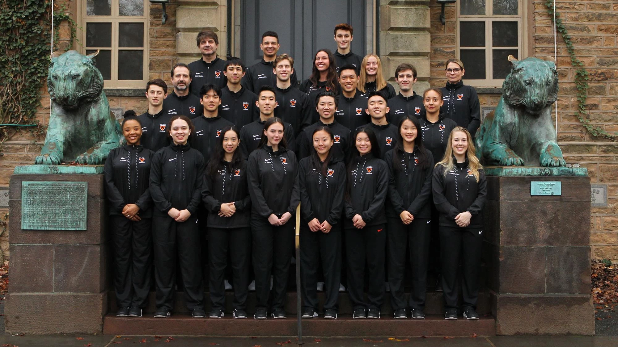 2019-20 PU M&W fencing team photo