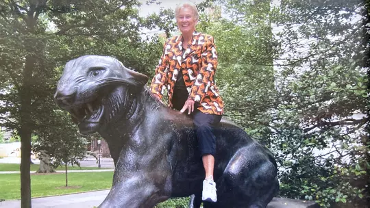 Merrily Dean Baker H75