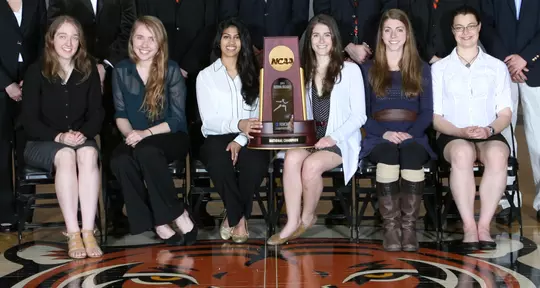 2013 ncaa fencing champion women's photo