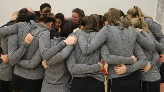 women's squash huddle