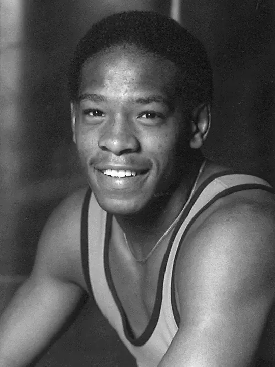 Kenny Monday headshot