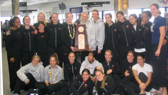 2004 w soccer team in airport